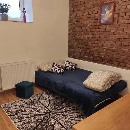 Mieszkanie #1- Kawalerka Na 1-2 Osoby Z Kuchnia I Lazienka Apartment *